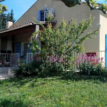 Tempines'S Flat Apartamento Entraigues-sur-la-Sorgue Exterior foto